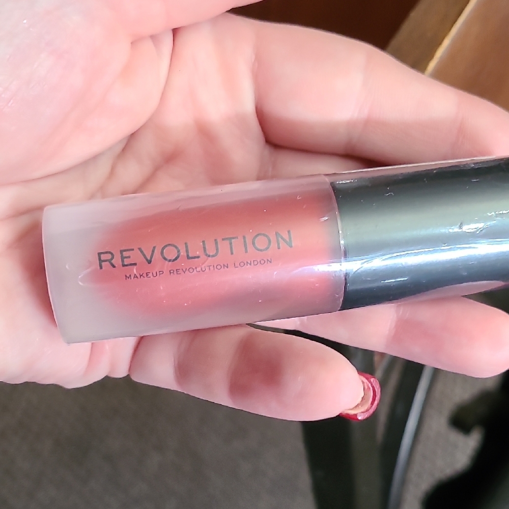 Revolution Liquid Matte Lipstick — Dusty Rose Mauve